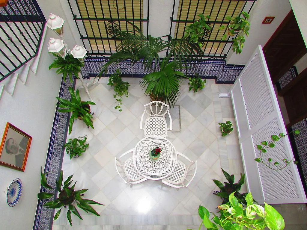 Hotel Mairena Mairena De Alcor